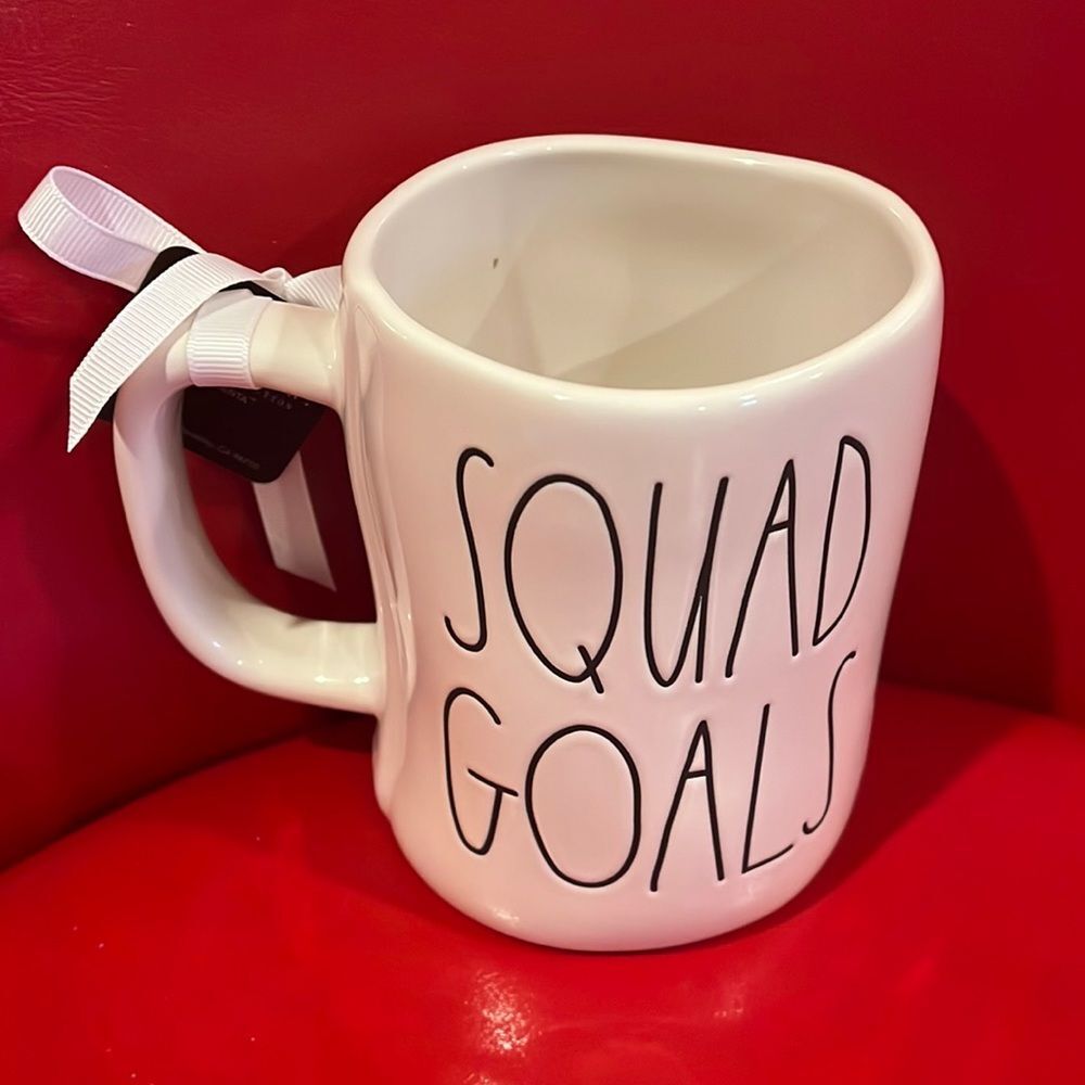 NWT Rae Dunn/Villains mug